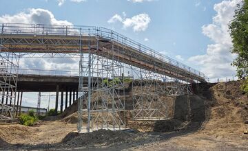 FOTO: Práce na novom moste v Seredi pokračujú