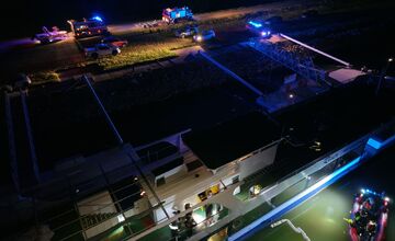 FOTO: V Dunajskej Strede unikla z lode do Dunaja nebezpečná látka