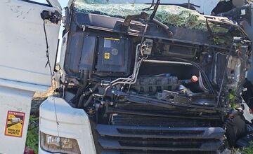 FOTO: Tragická nehoda v obci Dolný Bar