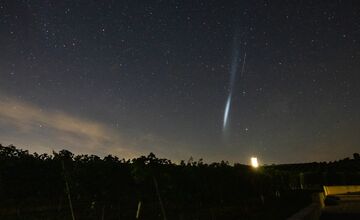 FOTO: Nevídaný úkaz na nočnej oblohe