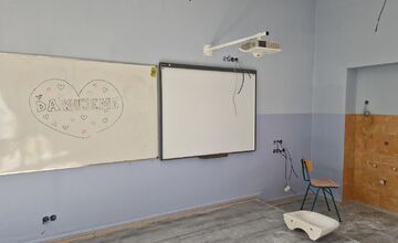 FOTO: Žiaci a škôlkari z Piešťan sa po prázdninách vrátili do vynovených priestorov školských objektov