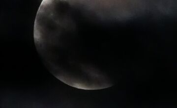 FOTO: Cez víkend oblohu rozžiaril krvavý supermesiac