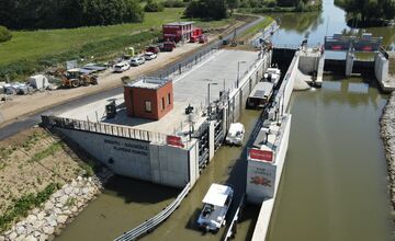 FOTO: Historický míľnik, Baťov kanál vedie po novom až do Hodonína