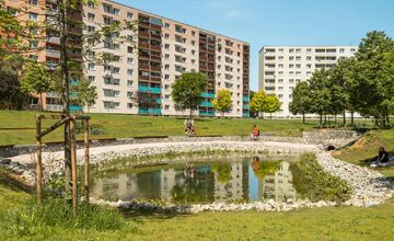 FOTO: Revitalizovaný sídliskový dvor Agátka uspel na architektonickej súťaži CE ZA AR