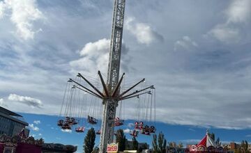 FOTO: Do Trnavy sa vrátili kolotoče