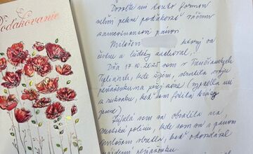 FOTO: Ďakovný list pre policajta Miloša z Trnavy, ktorý dôchodkyni naašiel peňaženku
