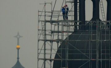 FOTO: Ľudia na Bazilike sv. Mikuláša vzbudili rozruch