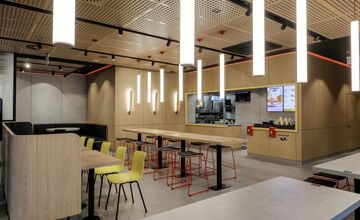 FOTO: Ikonický McDonald’s otvoril svoje brány v Senici