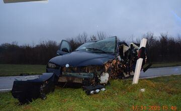 FOTO: Po nehode zostali z áut len vraky