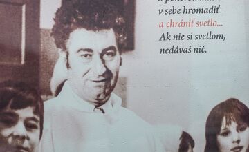 FOTO: V Skalici oficiálne otvorili novú autobusovú zastávku