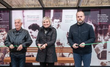 FOTO: V Skalici oficiálne otvorili novú autobusovú zastávku