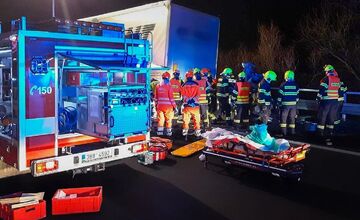 FOTO: Vážna nehoda v Kútoch, auto zostalo na šrot