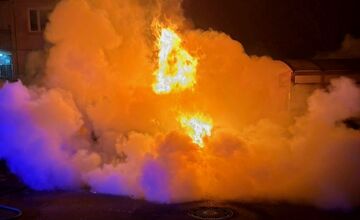 FOTO: Požiar auta v Dunajskej Strede