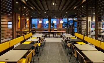 FOTO: V Hlohovci otvorili nový McDonald's