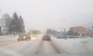 FOTO: Trnavský kraj je v zajatí poľadovice