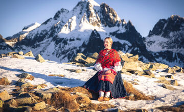 FOTO: Slovenské kroje majú svoje čaro, o to väčšie keď sa spoja s horami