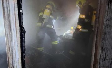 FOTO: Požiar letnej kuchyne v obci Čáry