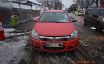 FOTO: Dobiehanie na autobus stálo mladú ženu takmer život