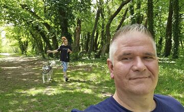 FOTO: Piešťanec Martin po vážnej autonehode je odkázaný na invalidný vozík. Založil finančnú zbierku