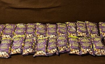 FOTO: Bizarná krádež v Seredi, páchatelia ukradli krabicu balených pistácii