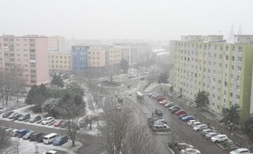 FOTO: Do Trnavy sa vrátila zima