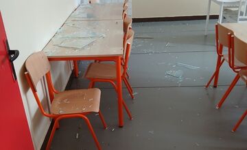 FOTO: Škody po zemetrasení na ZŠ s MŠ vo Veľkej Pake