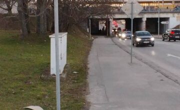 FOTO: Po chodníku na Dohnányho ulici môžu jazdiť aj cyklisti