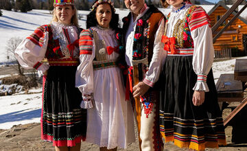 FOTO: Slovenskí politici sa radi obliekajú tradične, nie vždy to dopadne dobre