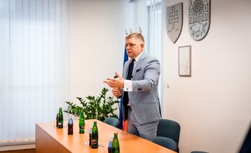 FOTO: Diskusia Roberta Fica so študentmi na Záhorí