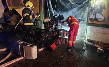 FOTO: Požiar haly v Moravskom Svätom Jáne