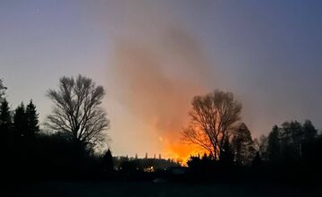 FOTO: Požiar suchého porastu v Kamennom mlyne