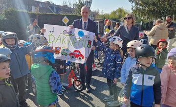 FOTO: Malí vodiči sadli za volant. V Piešťanoch otvorili moderné dopravné ihrisko pre deti