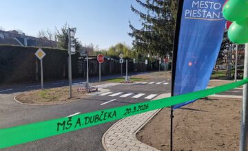 FOTO: Malí vodiči sadli za volant. V Piešťanoch otvorili moderné dopravné ihrisko pre deti