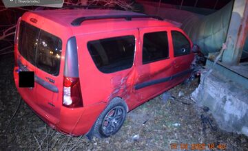 FOTO: Polícia rieši nehodu pri Červeníku