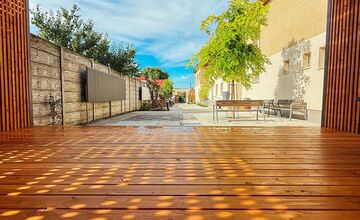 FOTO: V Modranke sa skrášli priestor pred kultúrnym domom