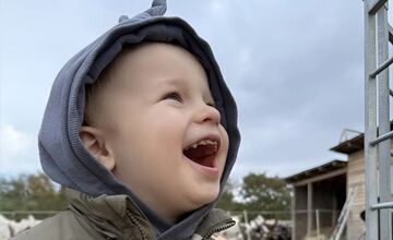 FOTO: Vilko bojuje s krutou chorobou, jeho otec sa vydal na pešiu púť po Slovensku