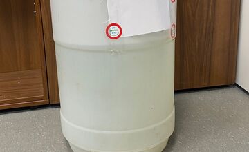 FOTO: Kontrola na diaľnici odhalila nelegálny alkohol