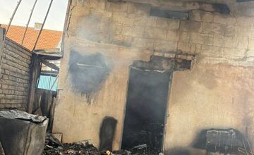 FOTO: Požiar stavby v Maduniciach a karavanu v Čiližskej Radvani