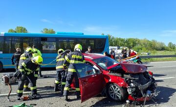 FOTO: Vážna nehoda pri Piešťanoch