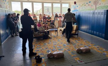 FOTO: V škole v Šoporni prebehlo cvičenie pedagógov a zamestnancov